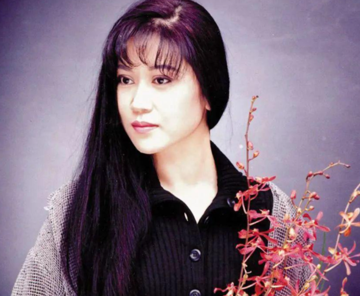 李麗芬