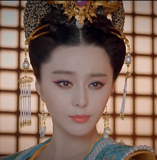 李弘