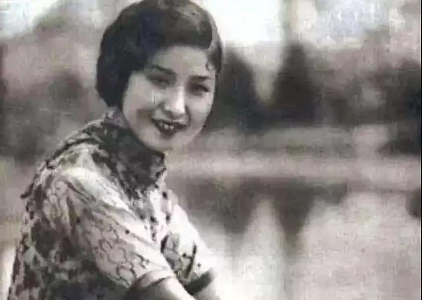胡蘭成