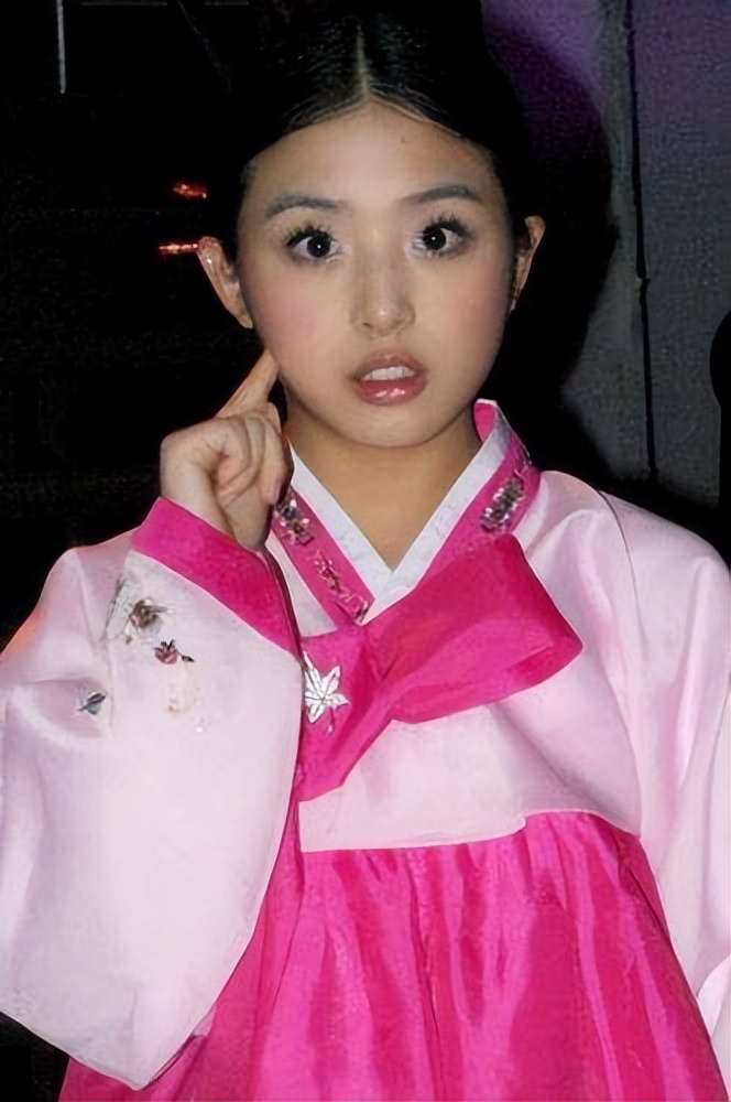 張含韻
