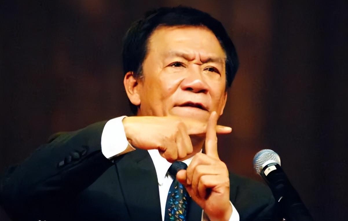 侯耀文