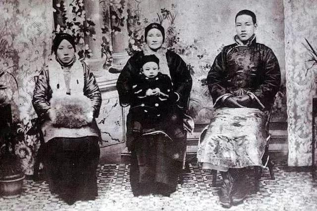 蔣經國