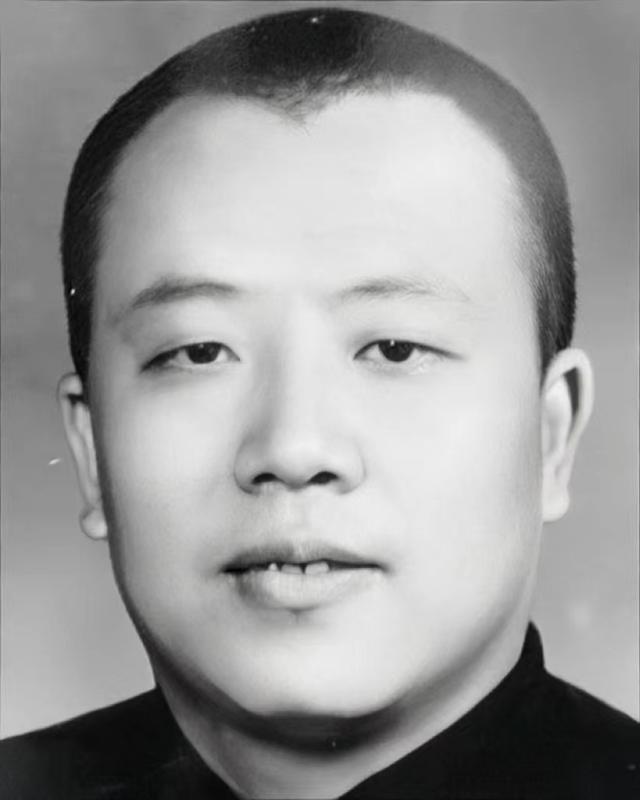 侯耀文