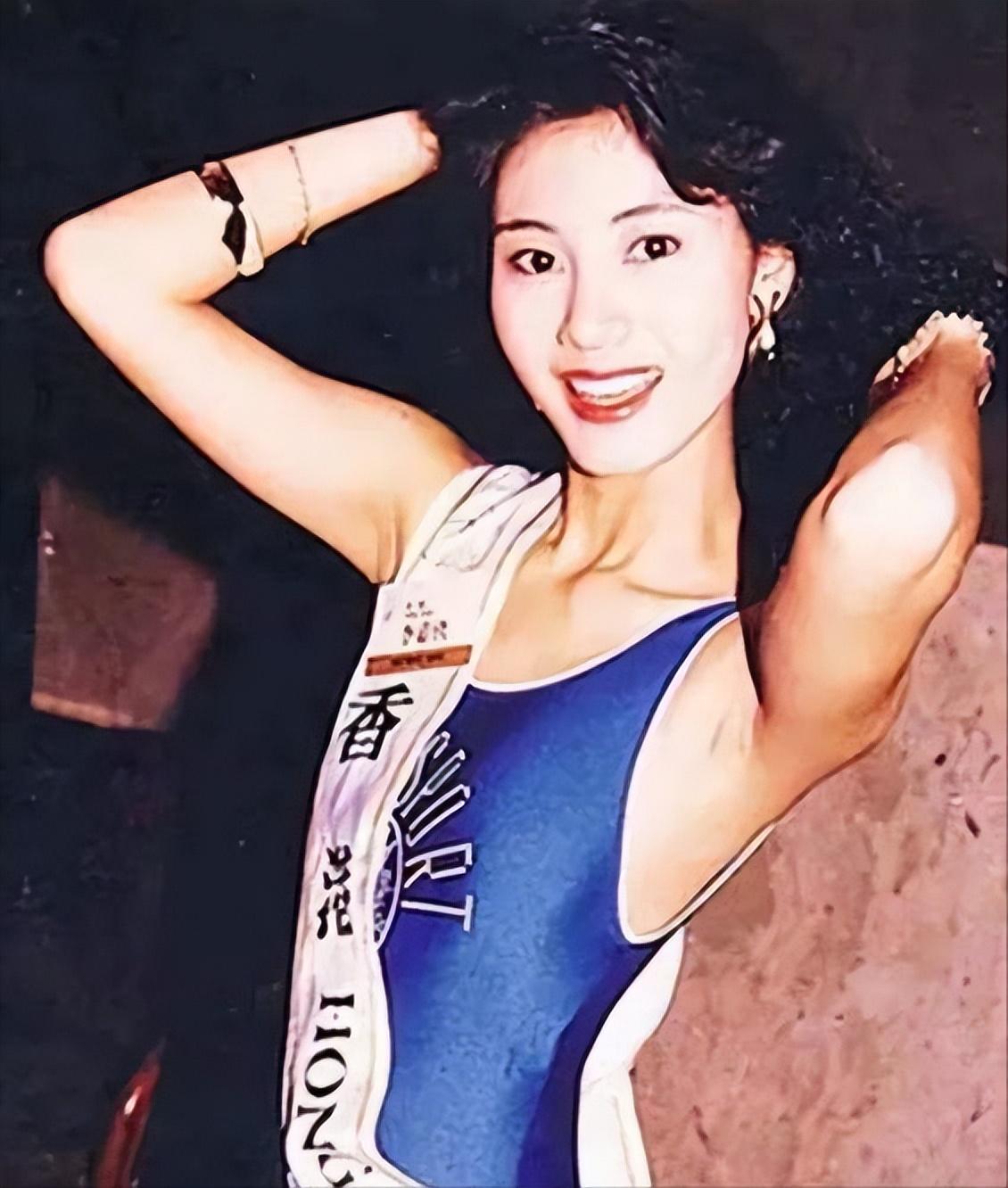 倪震