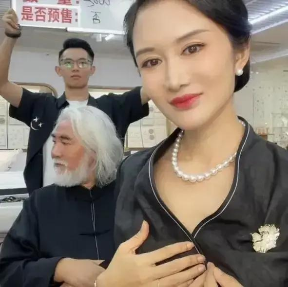 杜星霖