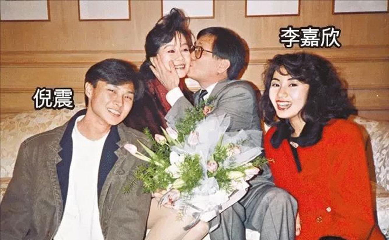 倪震
