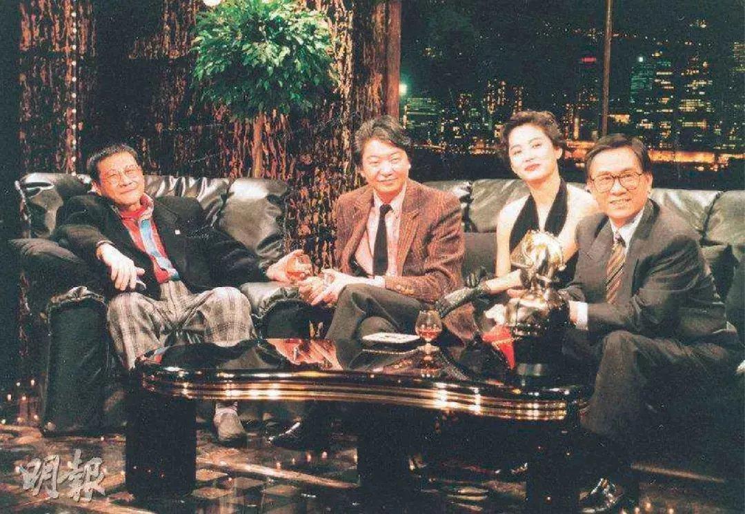 倪震