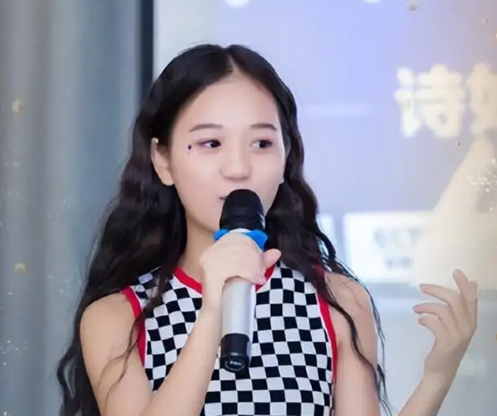 張曼如