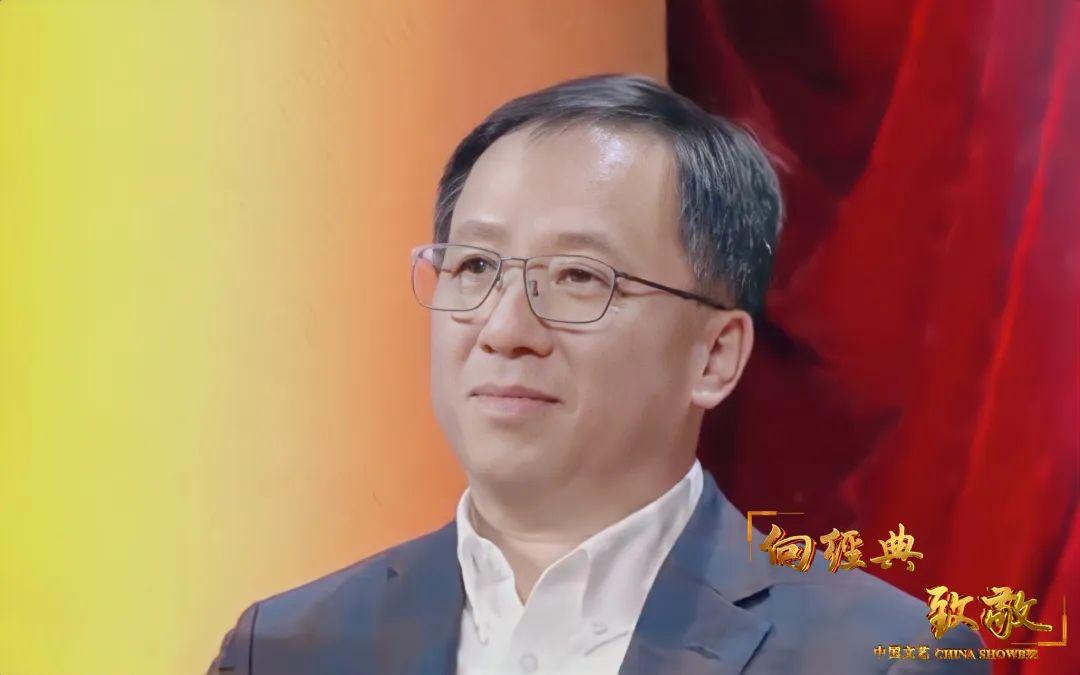閻維文