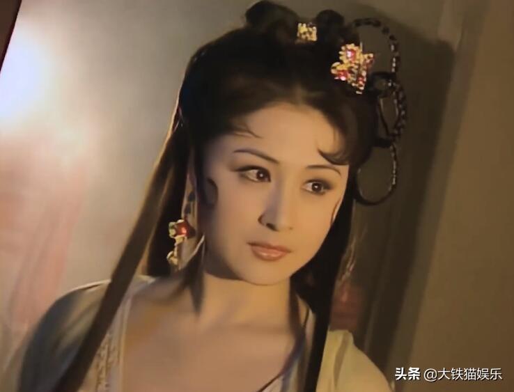 於月仙個人資料年齡(戲沒拍完就離世的8位演員，有人死因成謎，有人走後編劇改人設)