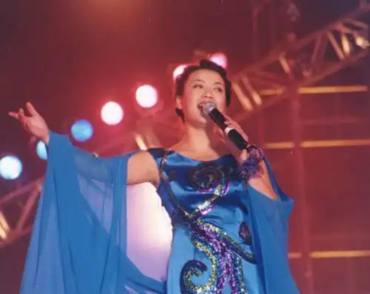 張也