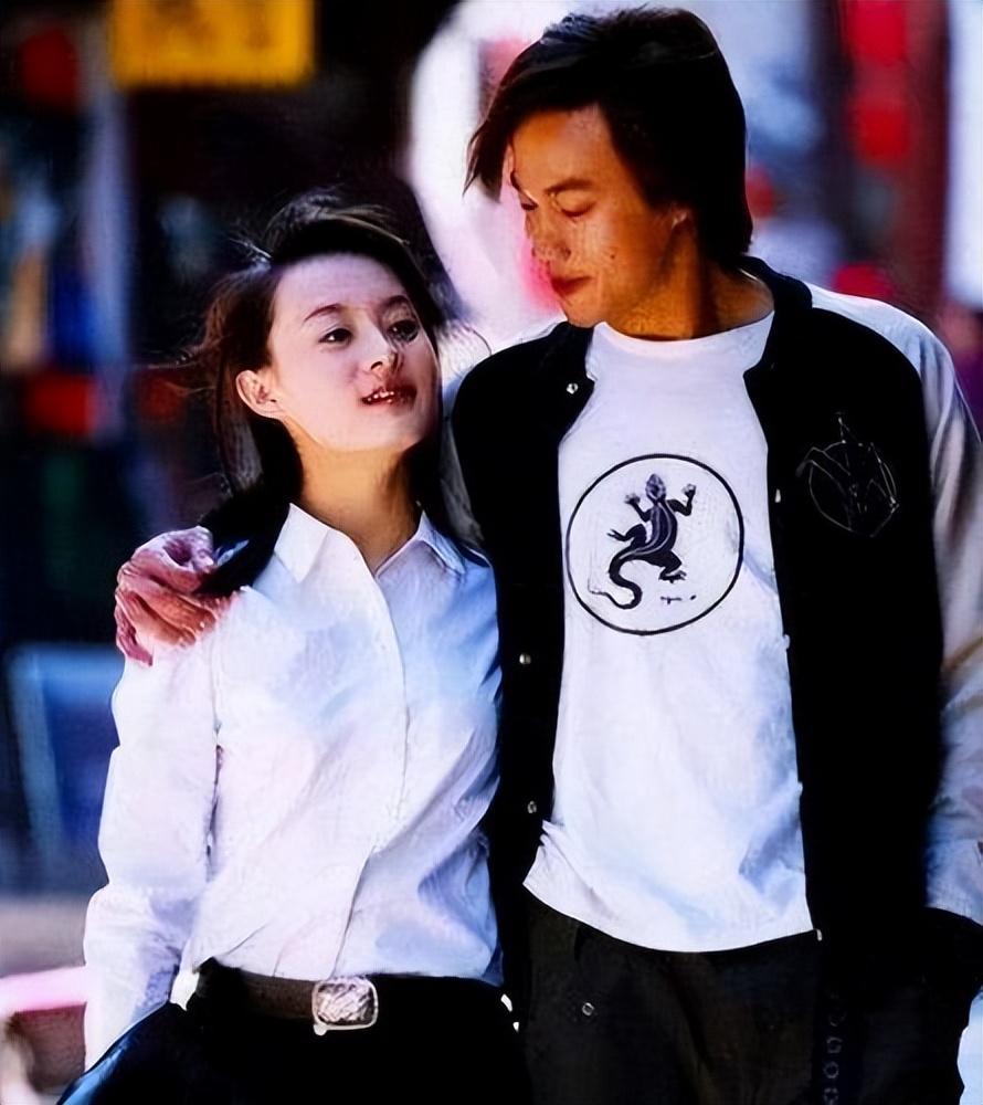 何潤東