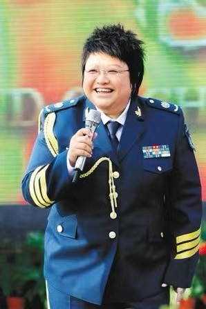 韓紅