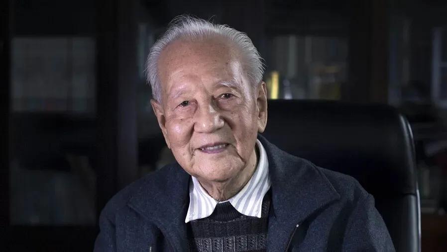 黃旭華