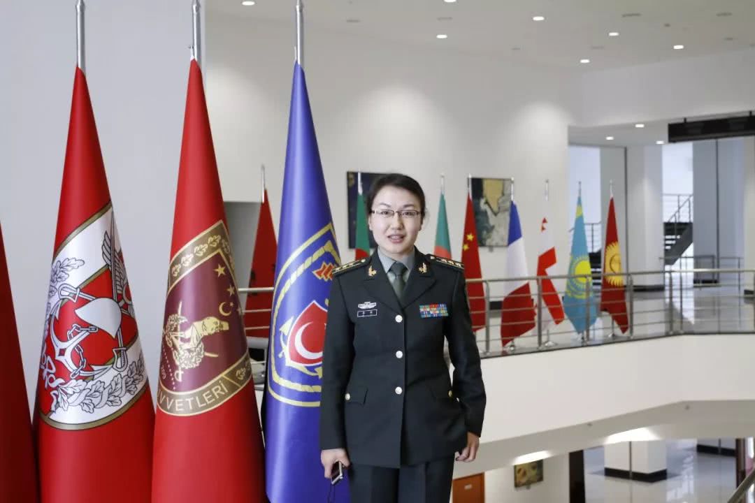 李莉