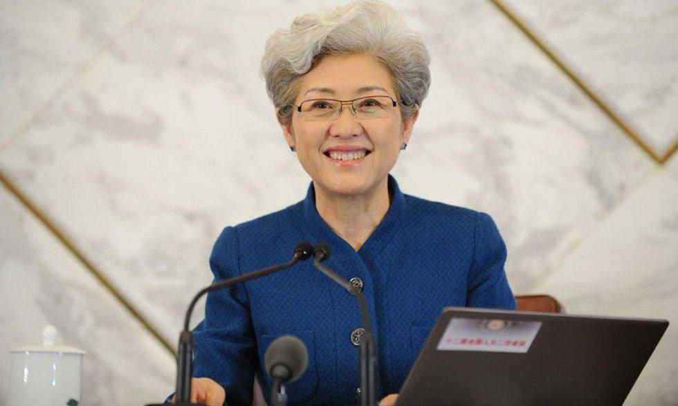 傅瑩