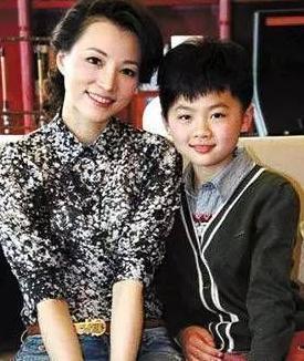 董卿