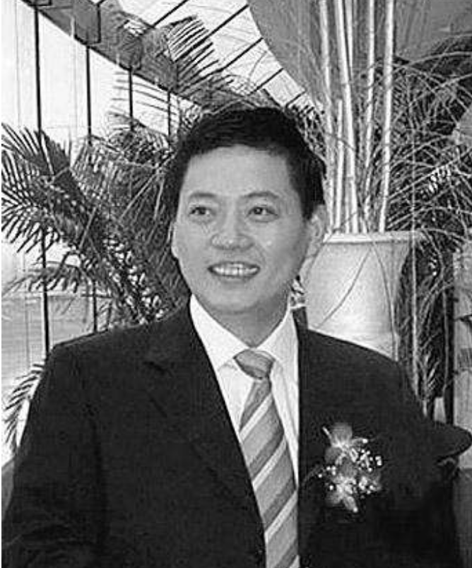 王均搖