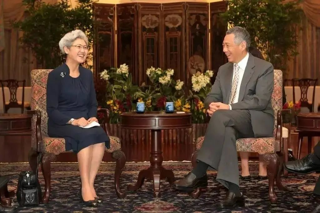 傅瑩