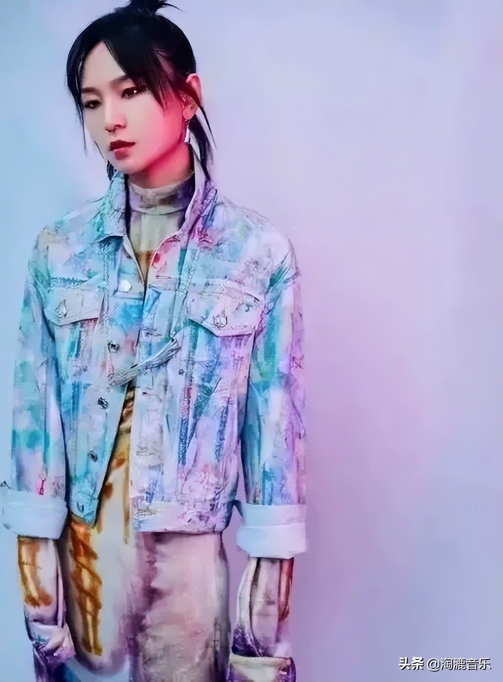 週筆暢個人資料簡介及老公(19歲爆紅後遭雪藏，最低調「超女」怎麼翻紅？)