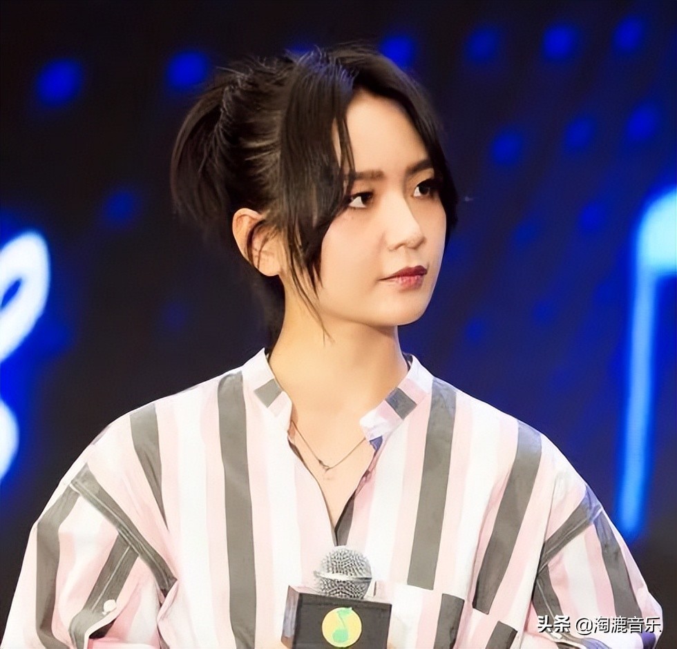 週筆暢