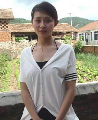 胡俊