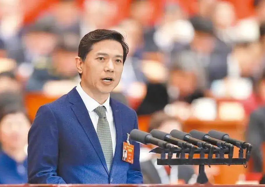 李彥宏