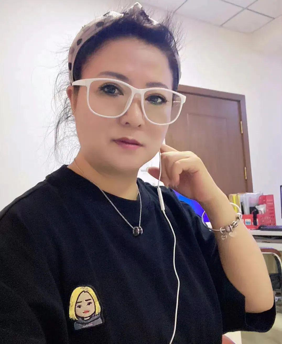 李雪琴