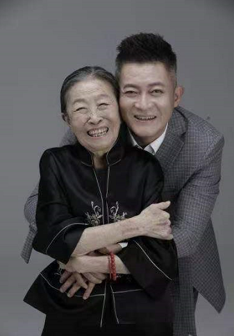 張少華