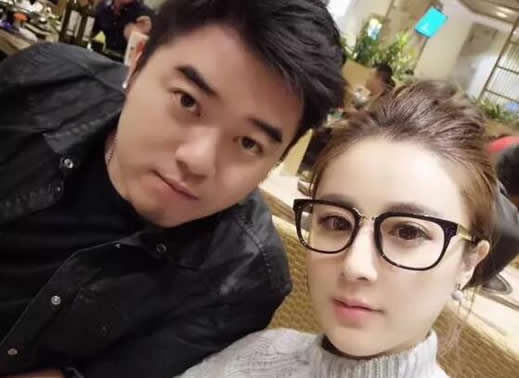 薇婭