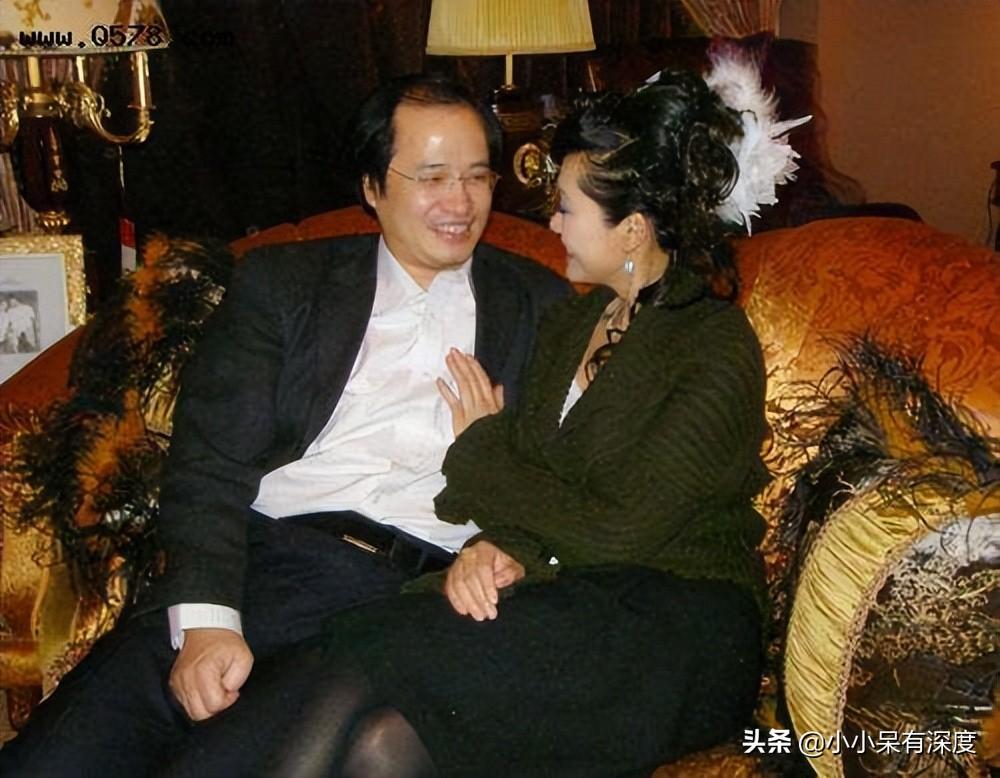 於文華