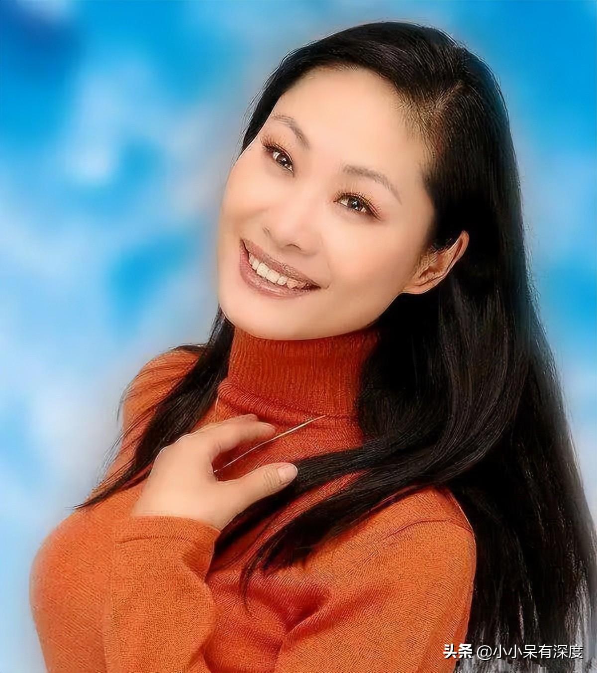 於文華