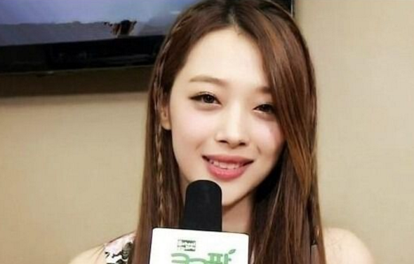 崔雪莉