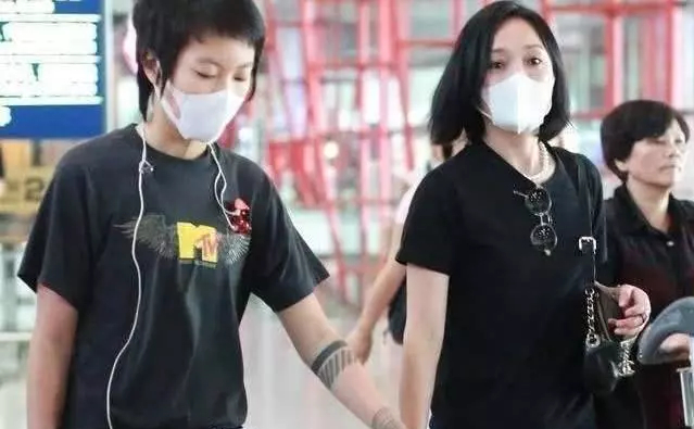 周迅