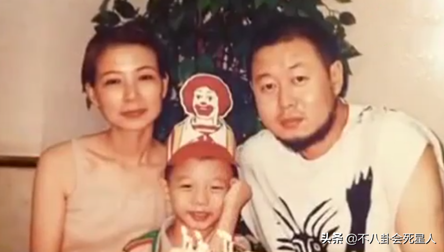 霍尊