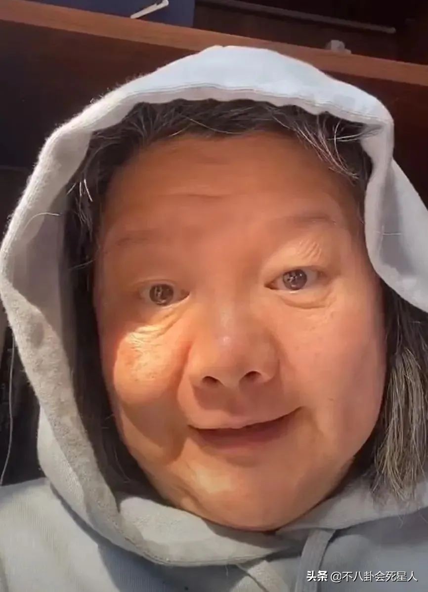 洪晃