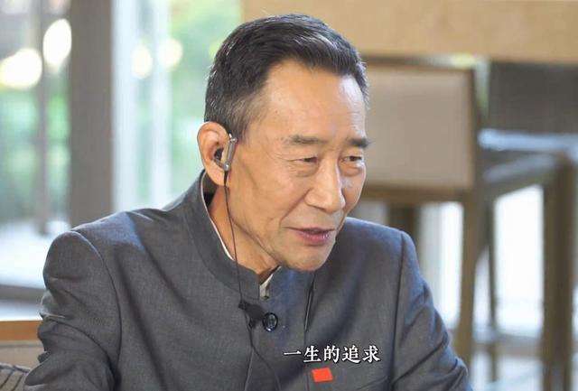 李雪健
