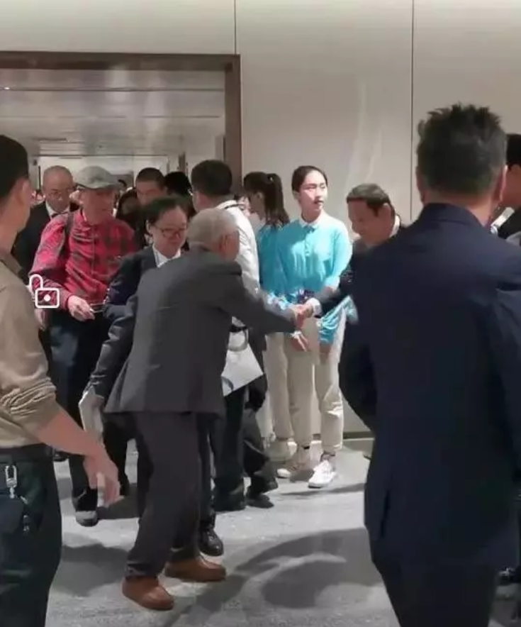 牛犇