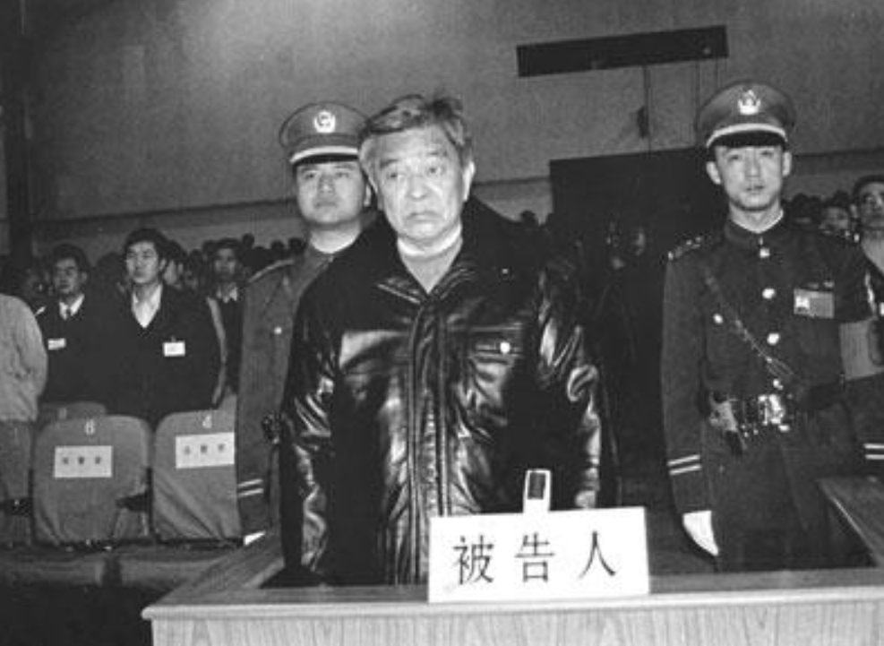 褚時健