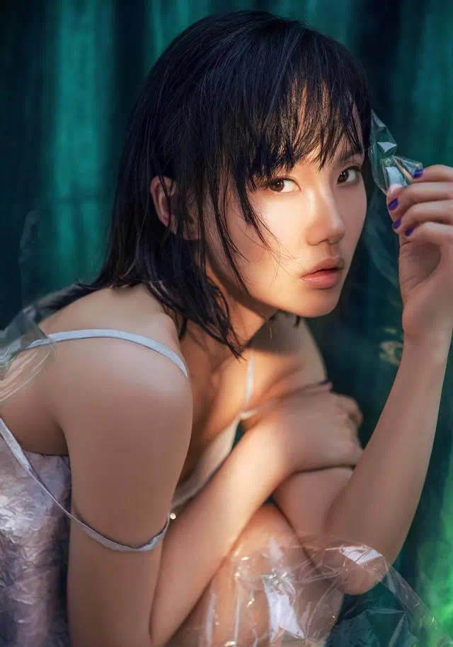 癢是誰唱的(黃齡那首「性感」的《癢》，在女孩們的詮釋下，越癢越搔越癢)