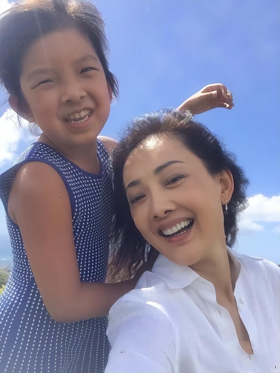 牛莉