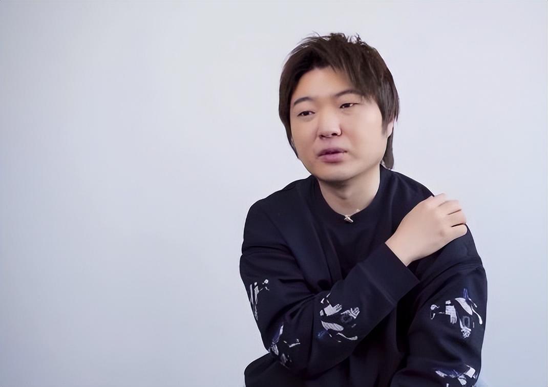 吳彤
