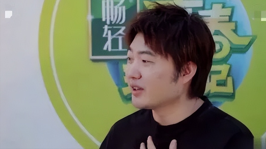 吳彤