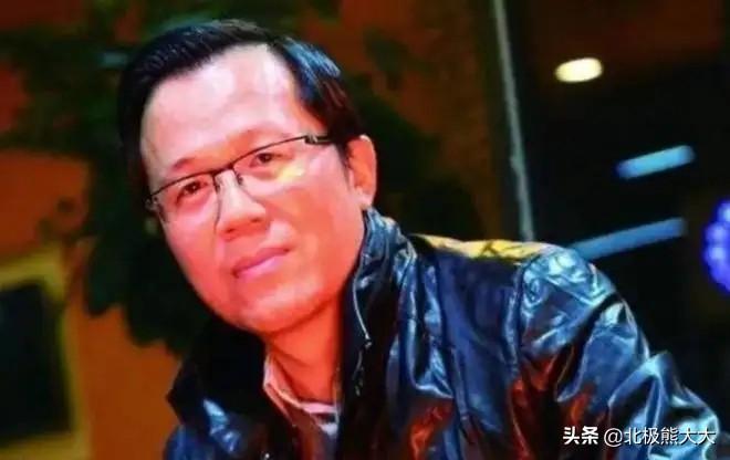 卓偉