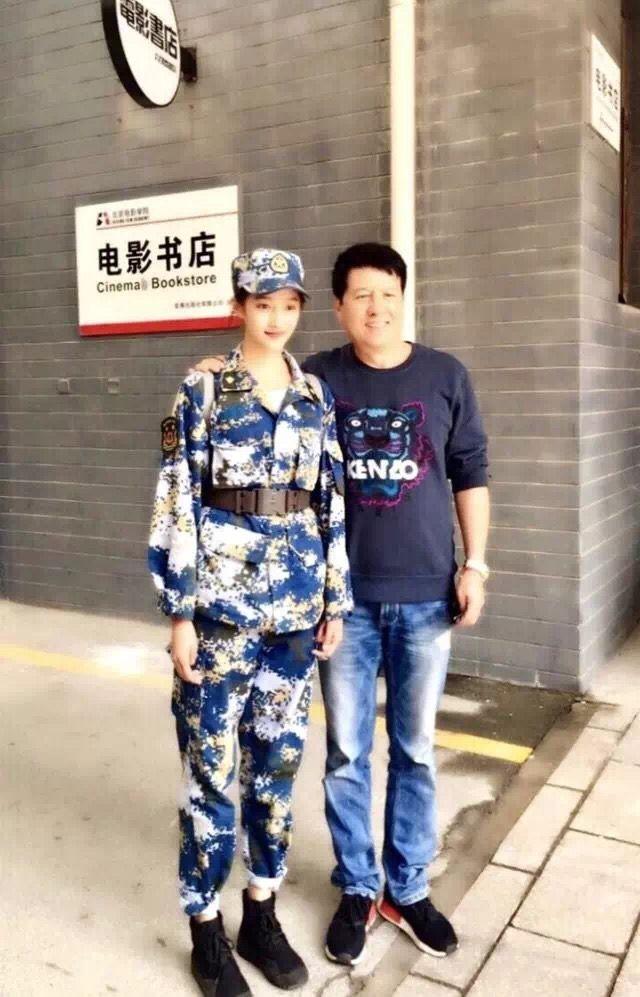 關曉彤