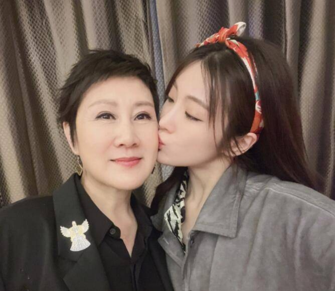 張凱麗