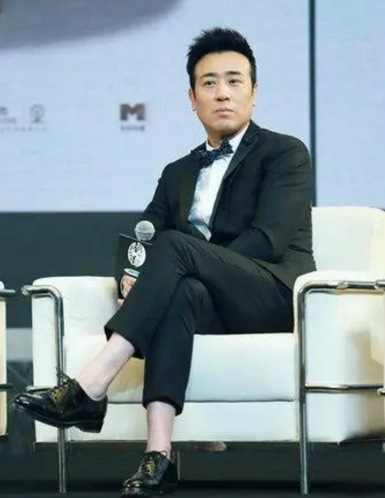 於和偉