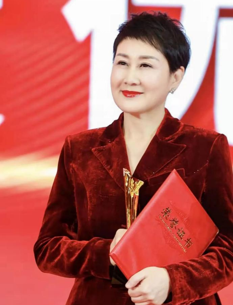 張凱麗