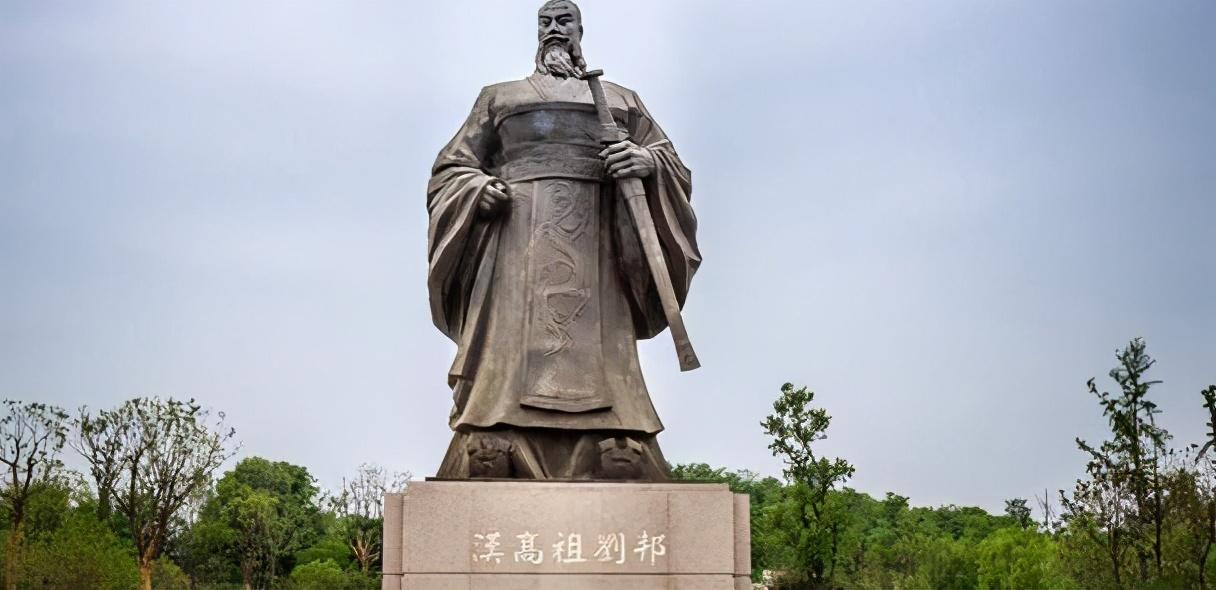 范增