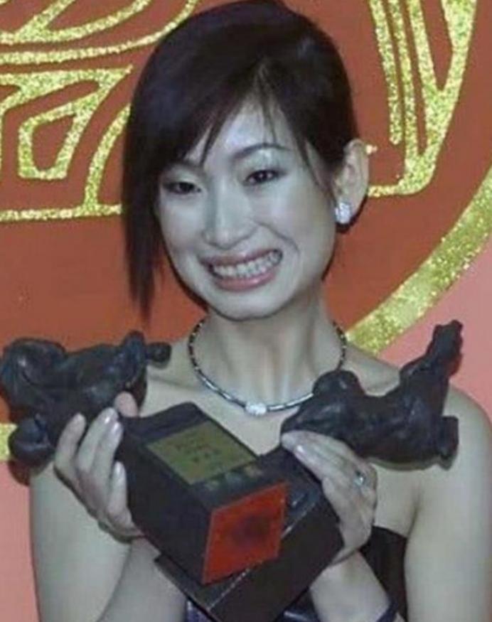 秦海璐